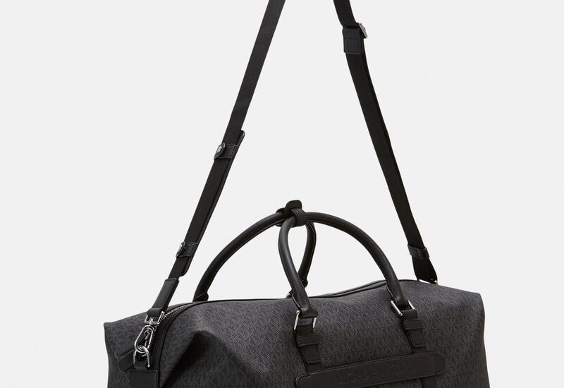 michael kors weekender bag